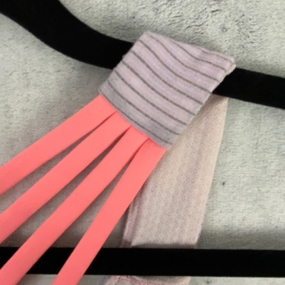 Lululemon Strappy Back Tank Top Sz 2 Purple Built-in Shelf Bra - Picture 5 of 7